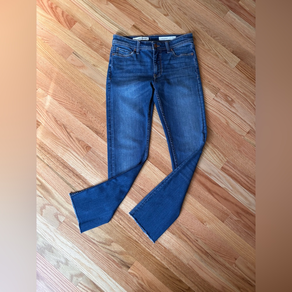Pilcro and the Letterpress Anthropologie slim straight Jeans in Indigo‎